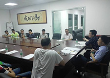 管理人员到佛山对从业人员进行培训